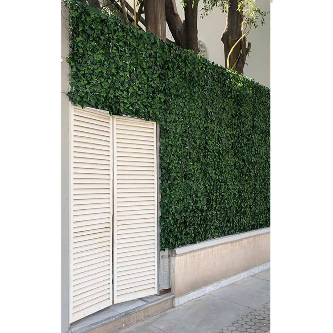 green fence plants