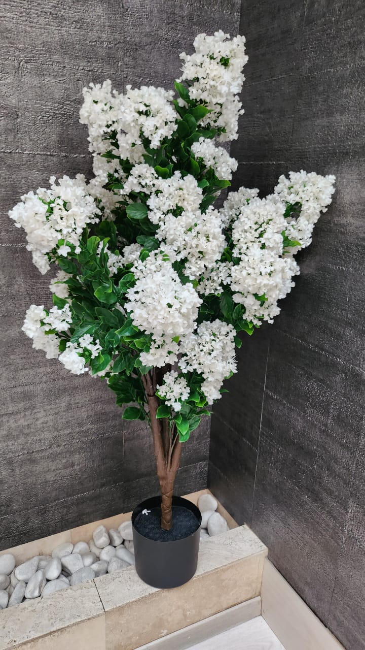 lush outdoor styling