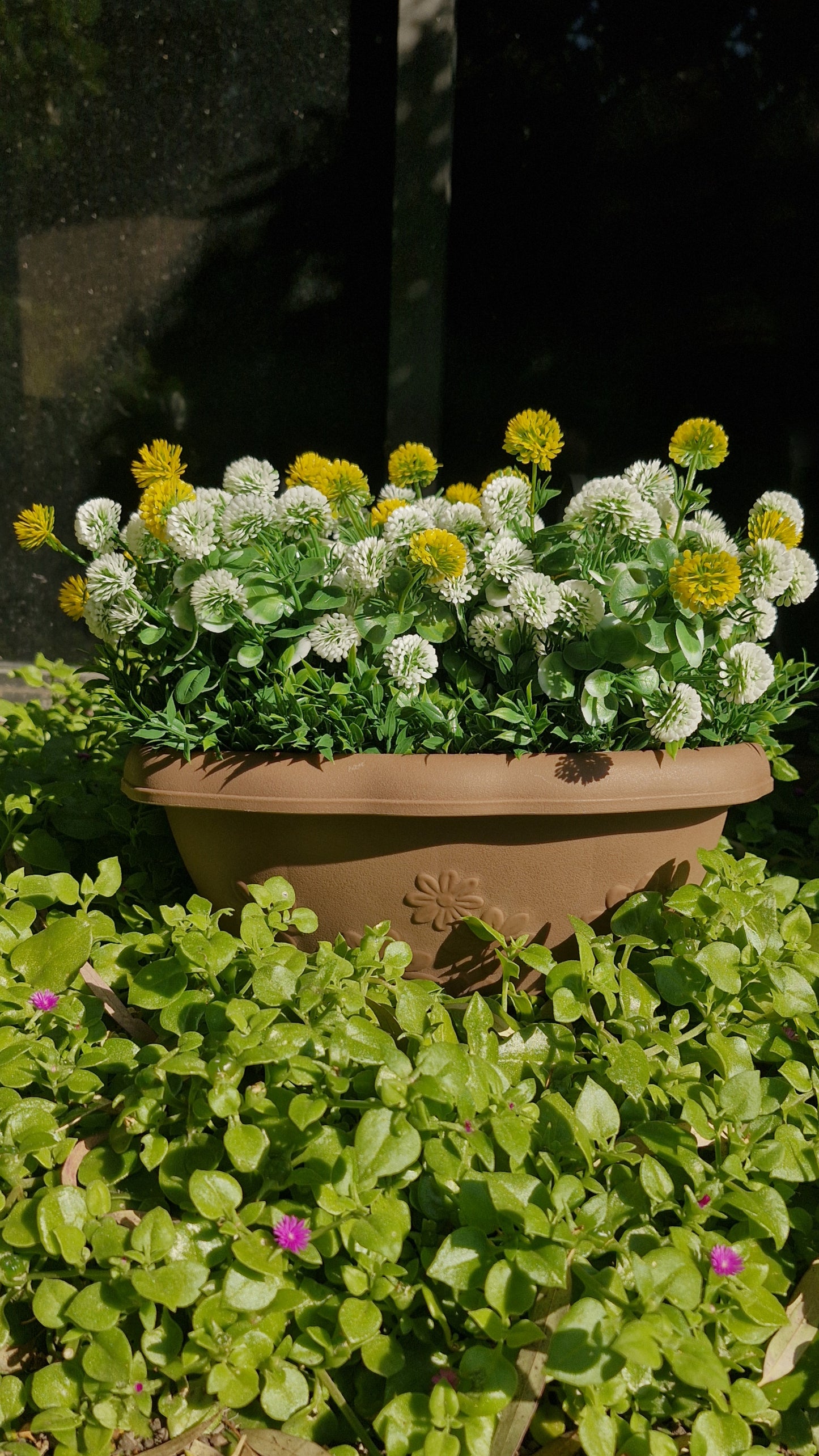 lush outdoor styling